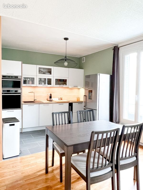 Appartement à louer, 64m², Courbevoie