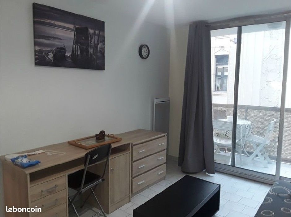 Appartement à louer, 21m², Nîmes