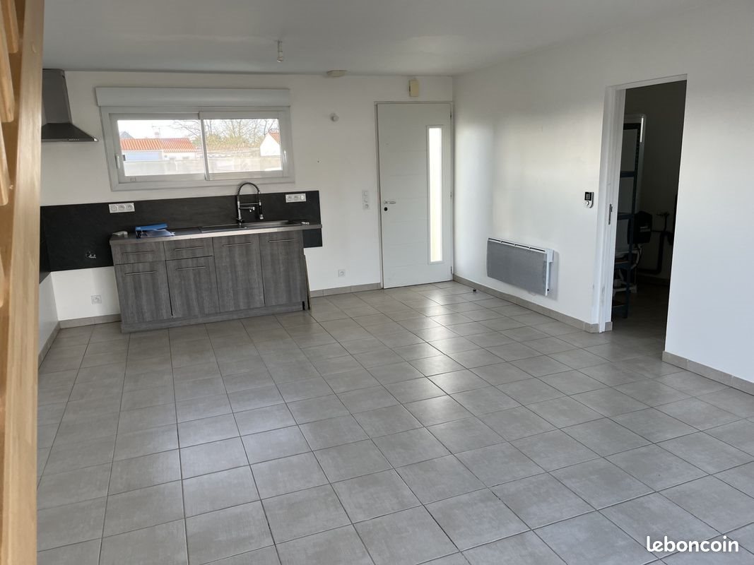Maison à louer, 88m², Saint-Etienne-de-Mer-Morte