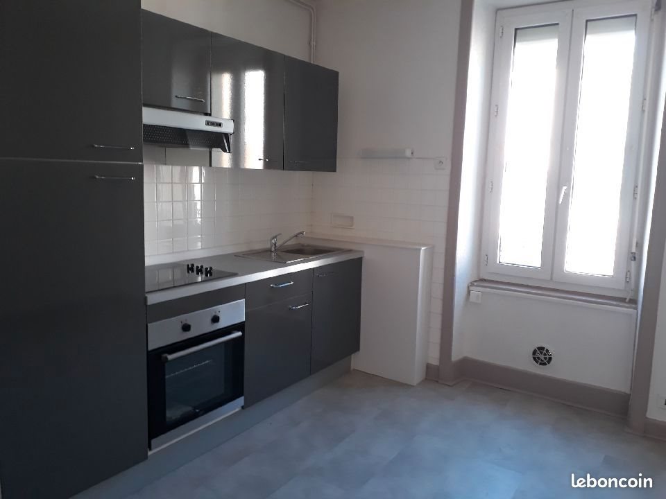 Appartement à louer, 55m², Ussel