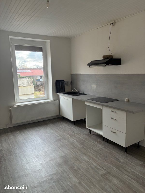 Appartement à louer, 110m², Piennes