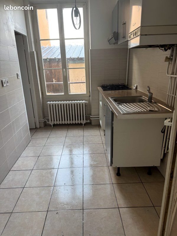 Appartement à louer, 46m², Persan