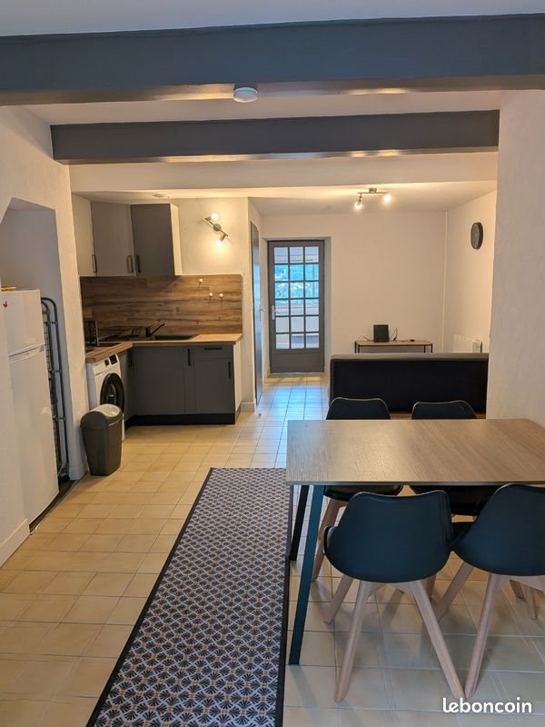 Appartement à louer, 60m², Aubenas
