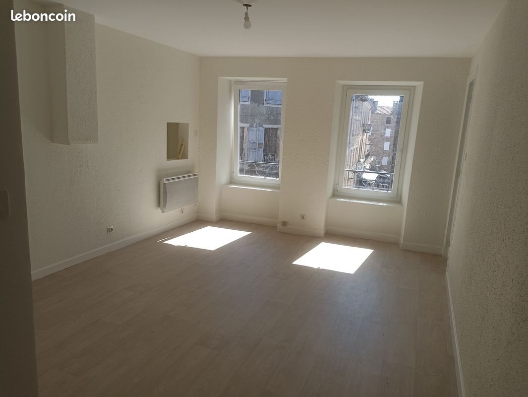 Appartement à louer, 55m², Pradelles