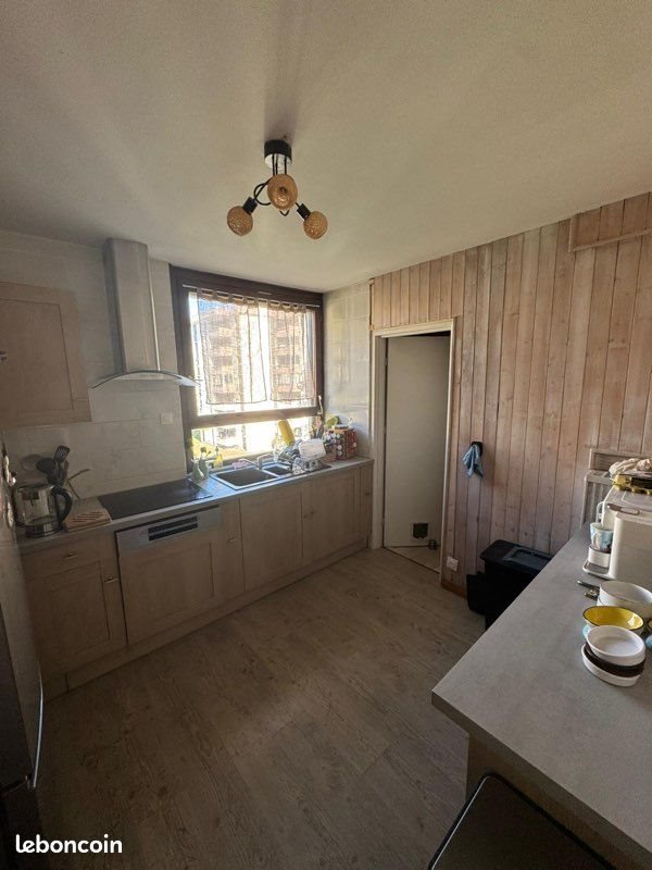 Appartement à louer, 80m², Faverges