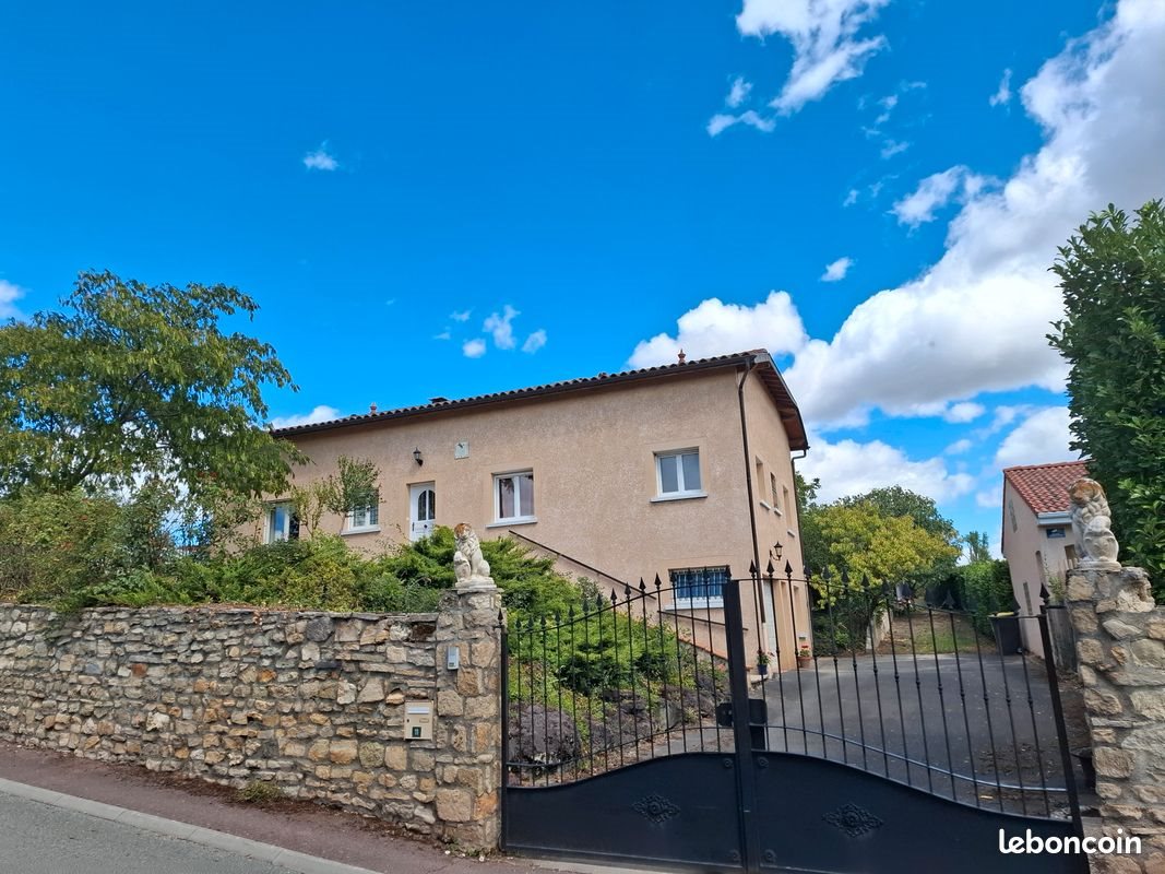 Maison à vendre, 138m², Beauregard-Vendon