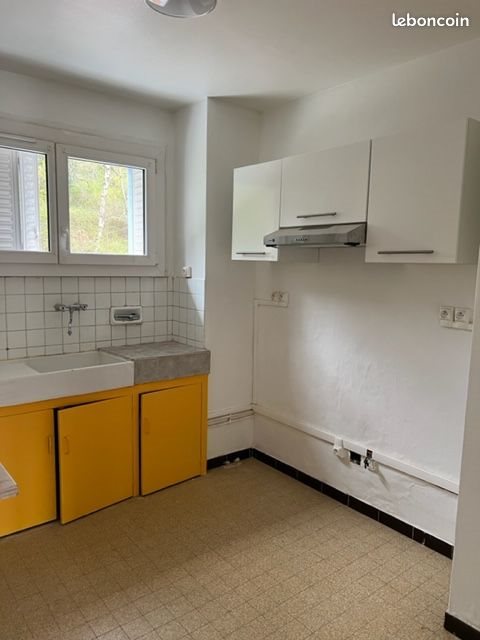 Appartement à louer, 63m², Macornay