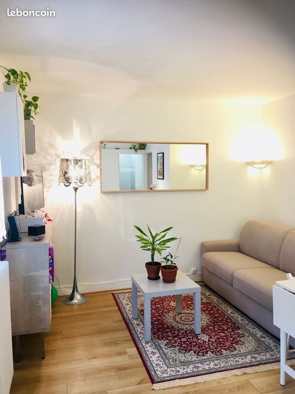 Appartement à louer, 20m², Paris 18ème