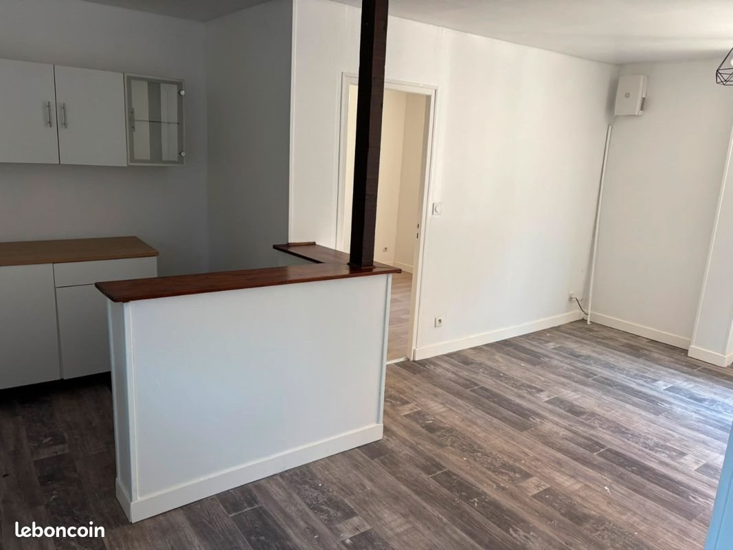 Appartement à louer, 45m², Moulins