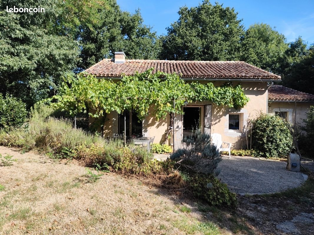 Maison à louer, 90m², Beaulieu-sous-Parthenay