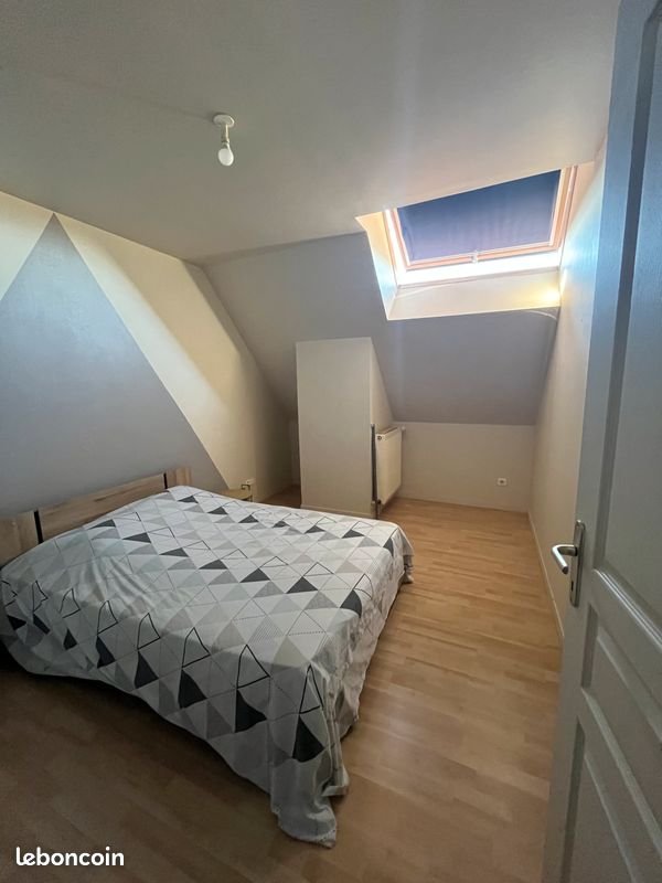 Appartement à louer, 115m², Geneuille