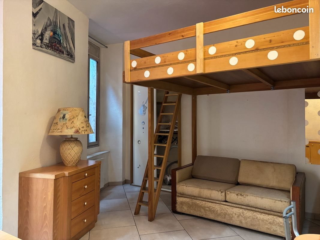 Appartement à louer, 25m², Grasse