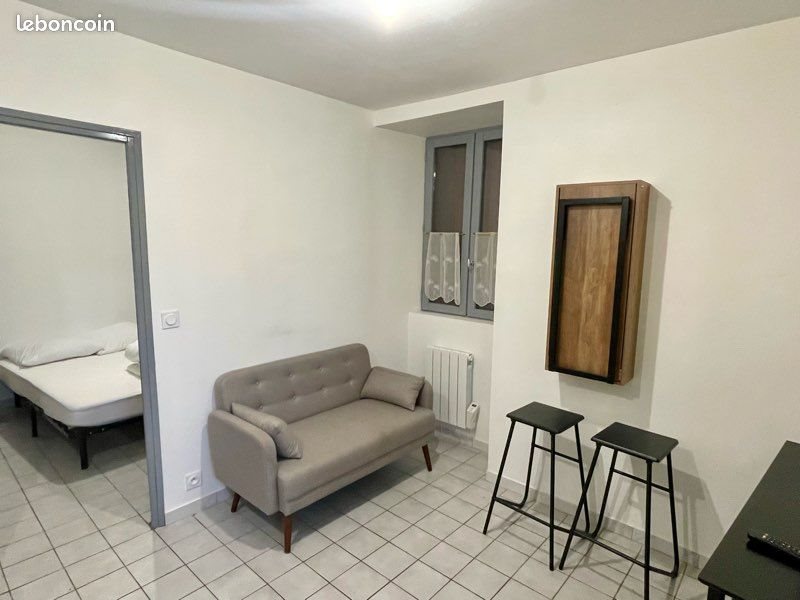 Maison à louer, 25m², Gramat