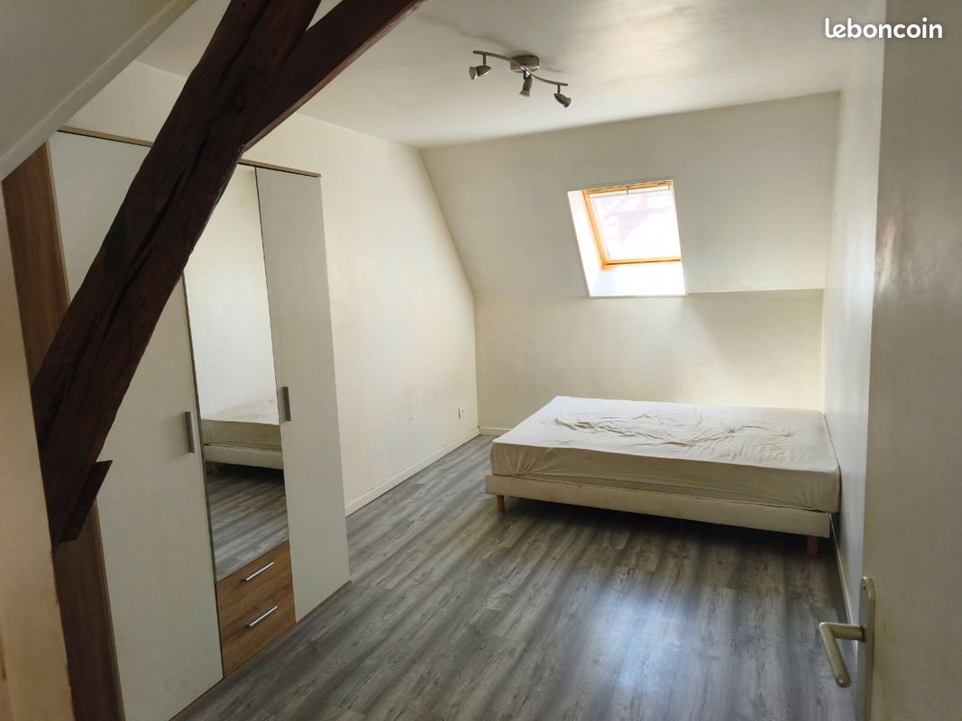 Appartement à louer, 80m², Châtel-Censoir