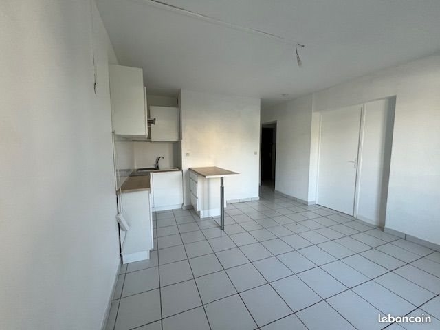 Appartement à louer, 35m², Corbeil-Essonnes