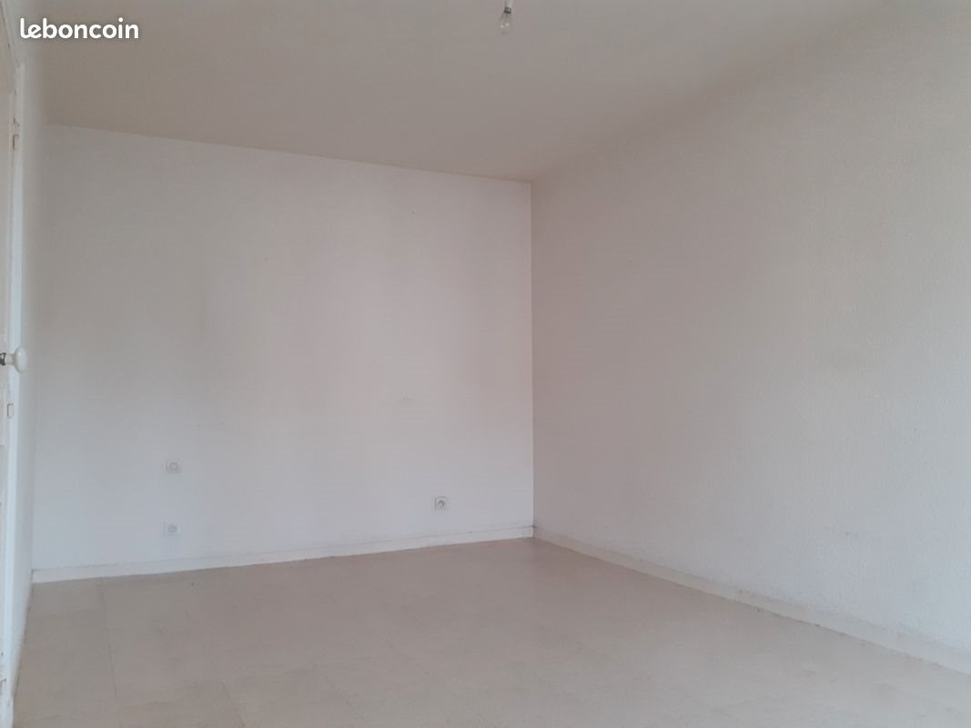 Appartement à louer, 86m², Clion