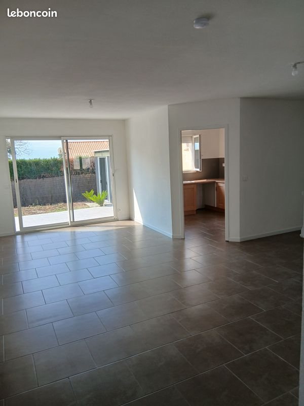 Maison à louer, 92m², Laruscade
