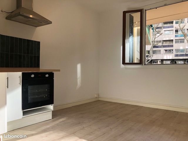 Appartement à louer, 32m², Marseille 8ème