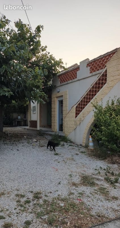 Maison à louer, 6m², Saint-Mitre-les-Remparts