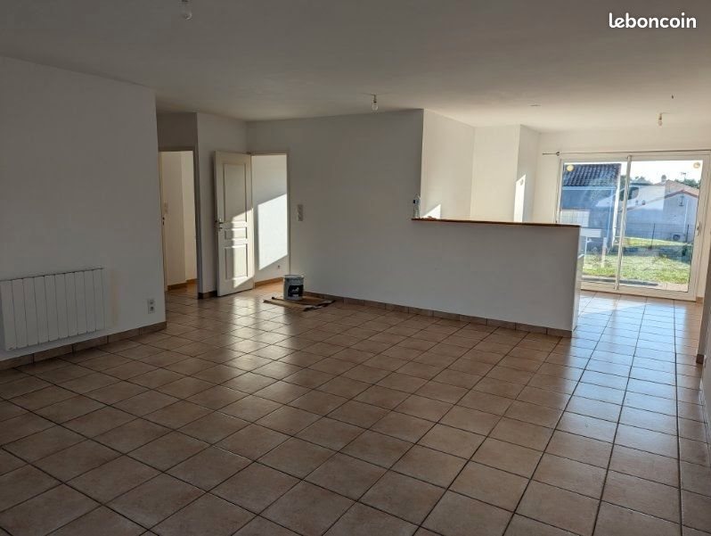 Maison à louer, 83m², Le Marillais
