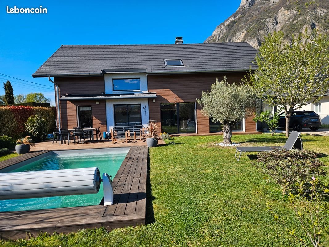 Maison à vendre, 138m², Porte-de-Savoie