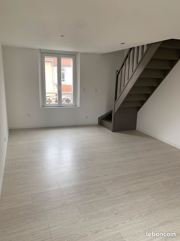 Appartement à louer, 80m², Neuville-sous-Montreuil
