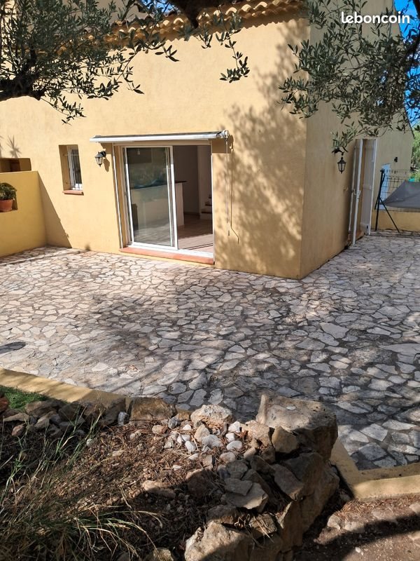 Maison à louer, 80m², Ollioules