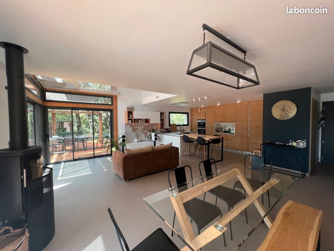 Maison à louer, 160m², Roquefort-les-Pins