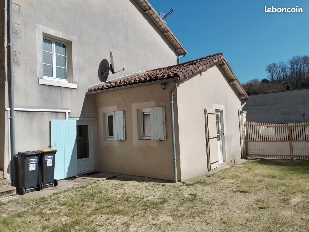 Maison à vendre, 151m², Lusignan