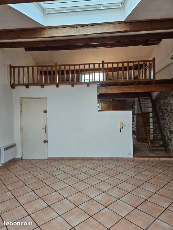 Appartement à louer, 70m², Revel