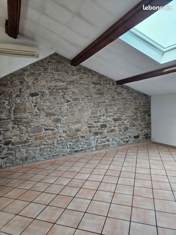 Appartement à louer, 70m², Revel