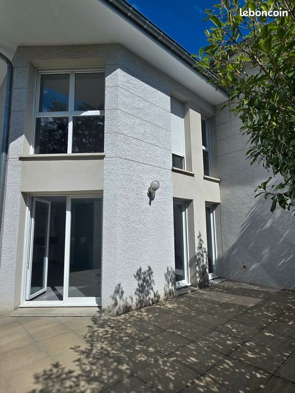 Maison à vendre, 99m², Geneuille