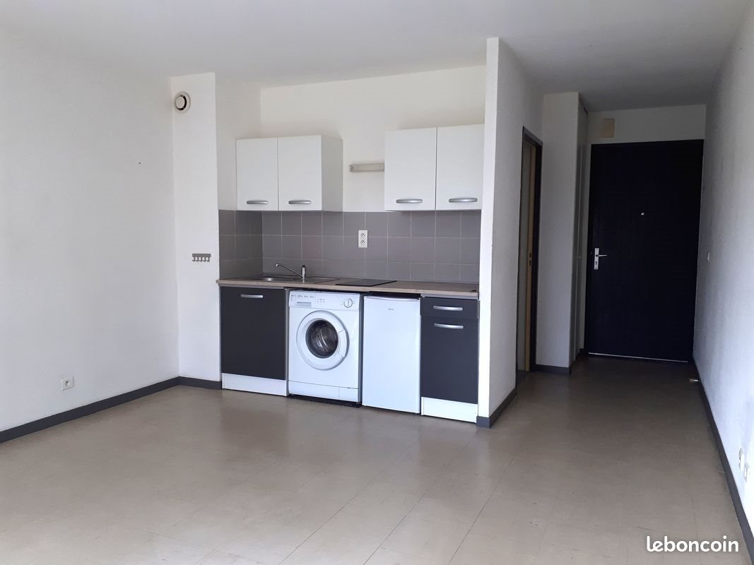 Appartement à louer, 27m², Bordes