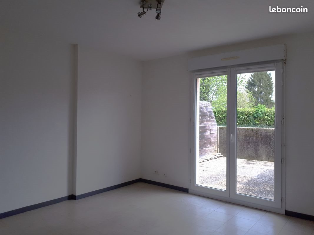 Appartement à louer, 27m², Bordes