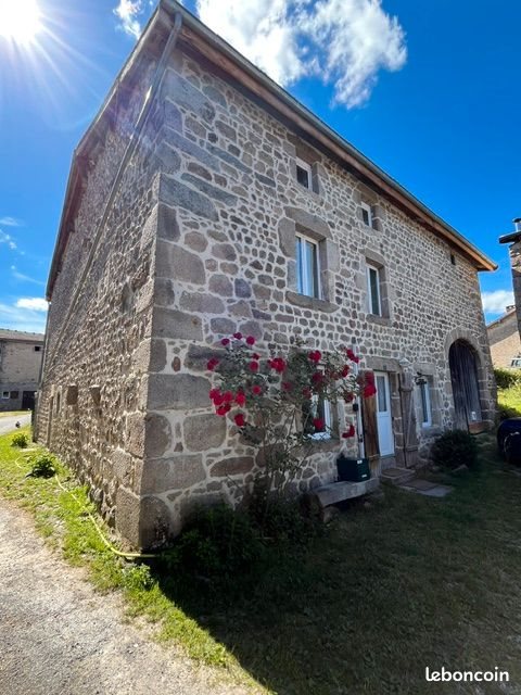 Maison à vendre, 170m², Saint-Amant-Roche-Savine