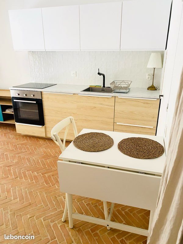 Appartement à louer, 25m², Saint-Marc-Jaumegarde