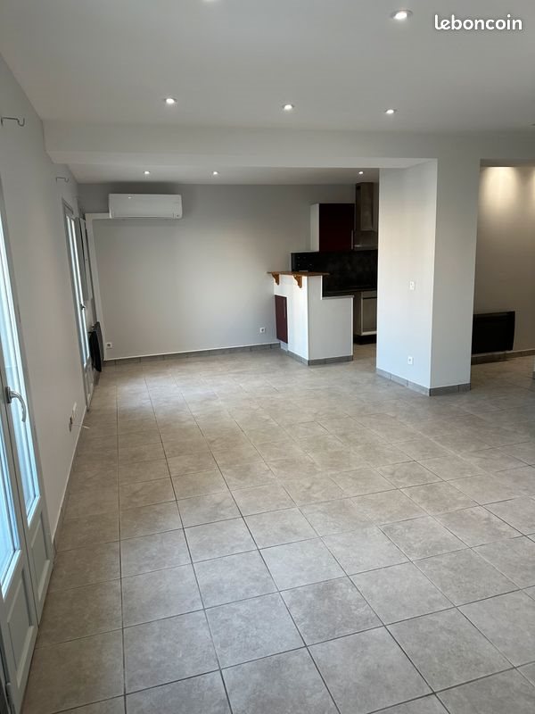 Appartement à louer, 64m², Sète