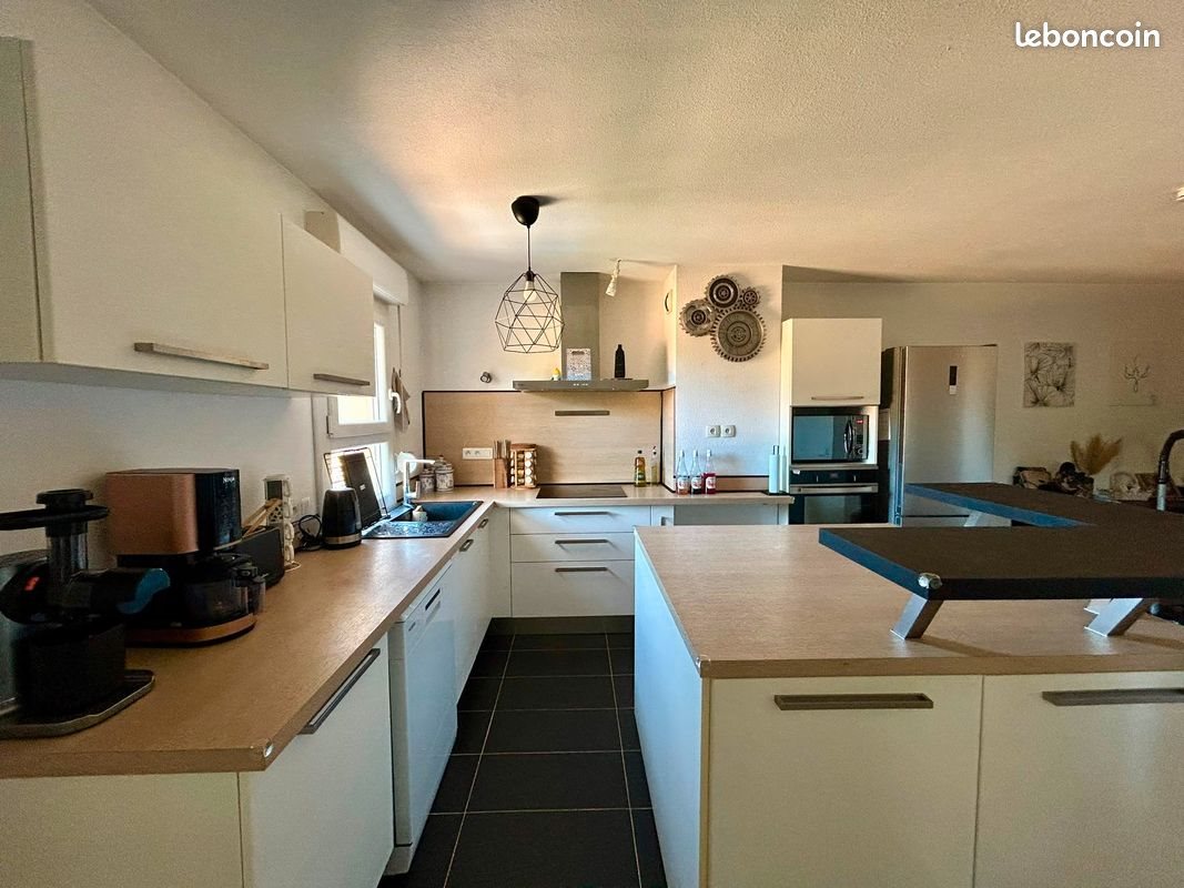 Appartement à louer, 55m², Saint-Privat-des-Vieux
