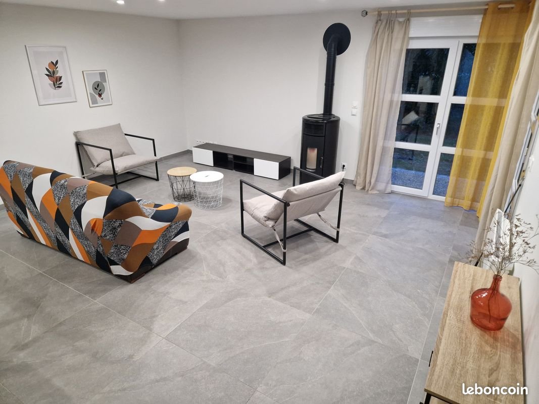 Maison à louer, 100m², Lhommaizé