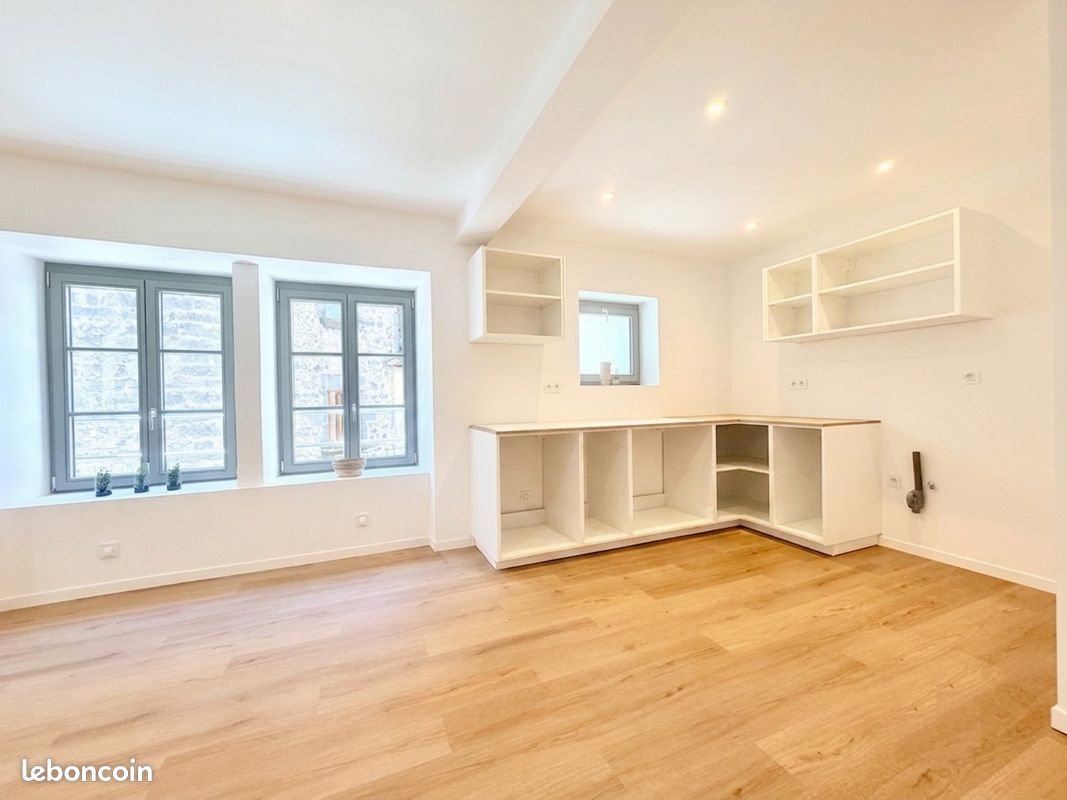 Maison à vendre, 124m², Volvic