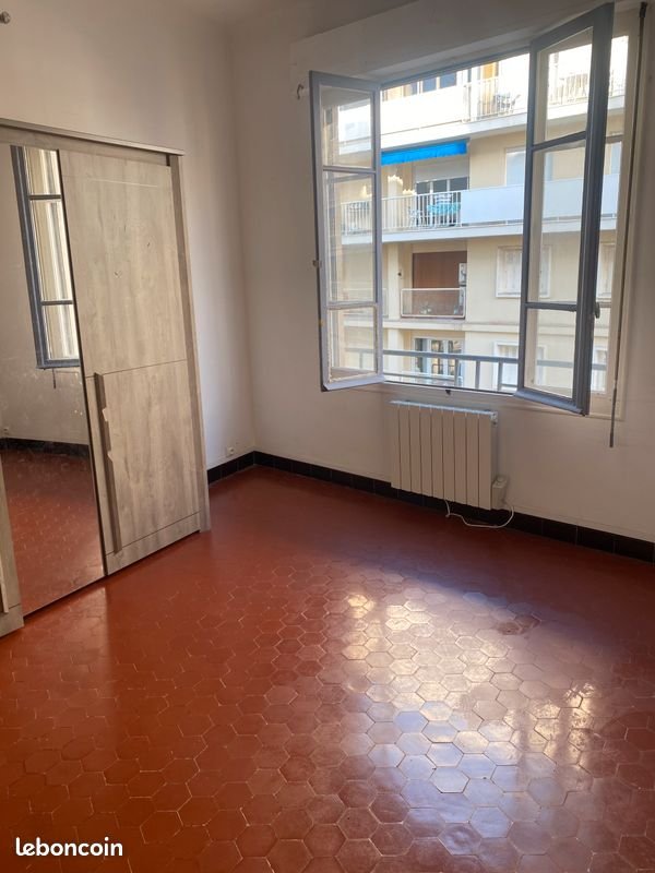 Appartement à louer, 44m², Marseille 5ème