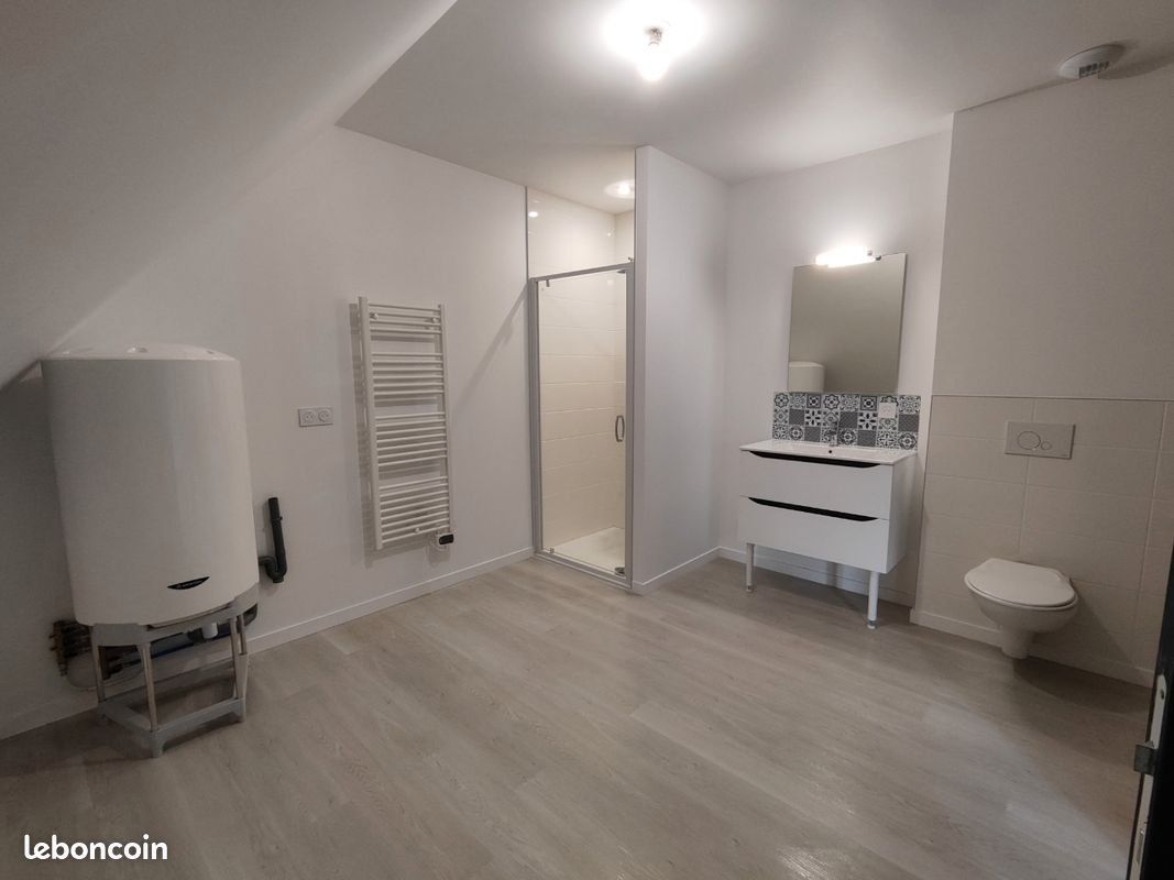 Appartement à louer, 70m², Villedieu-les-Poêles