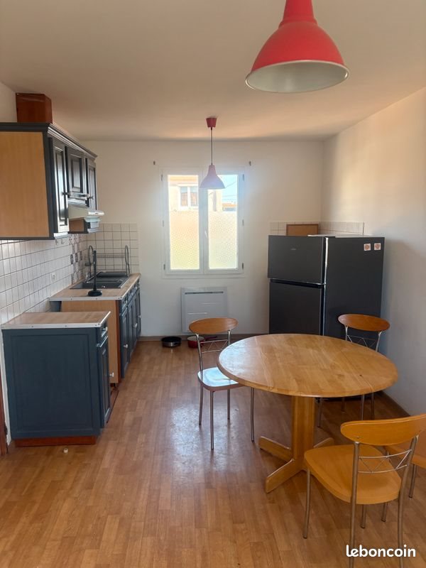 Appartement à louer, 57m², Rochefort