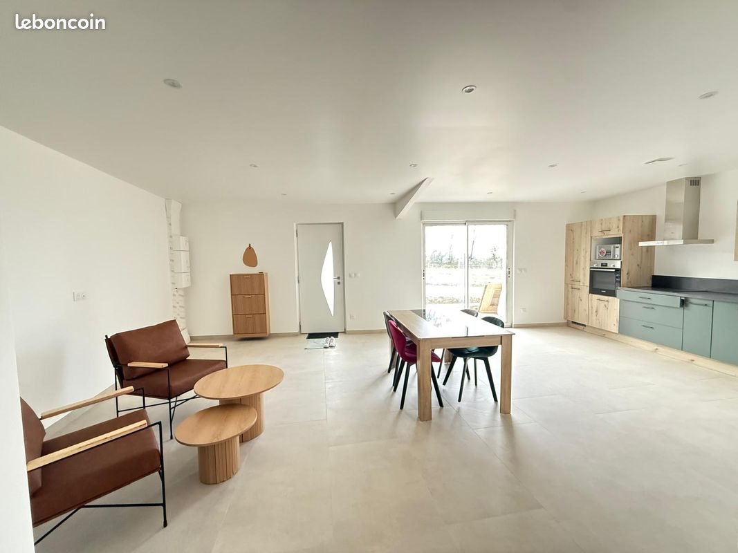 Maison à louer, 80m², Tollevast