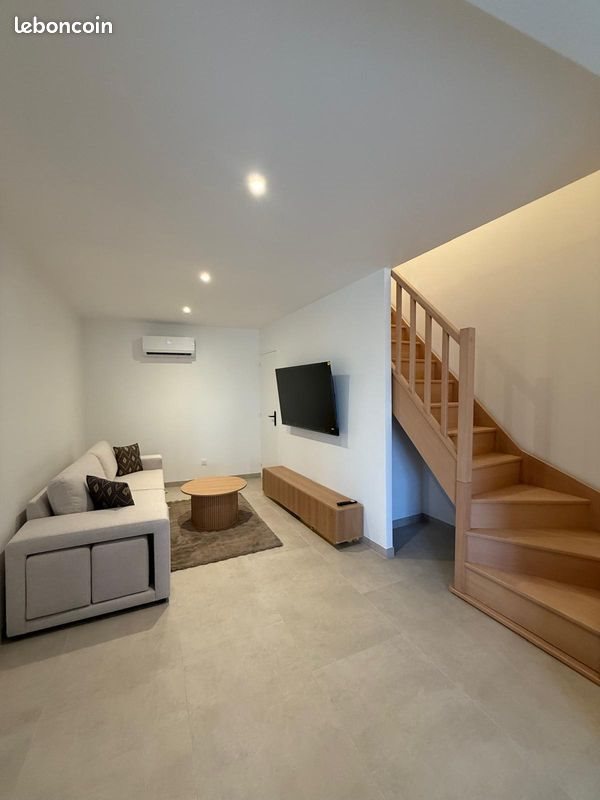 Maison à louer, 80m², Tollevast