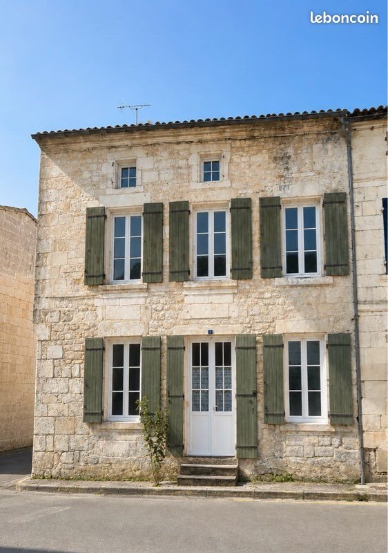 Maison à louer, 136m², Taillebourg