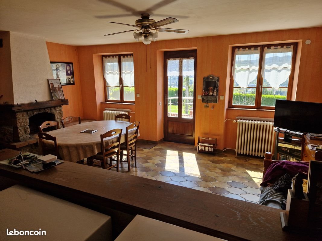 Maison à vendre, 97m², Le Chambon-Feugerolles