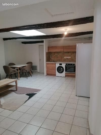 Appartement à louer, 55m², Barjols