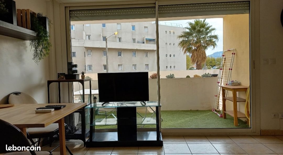 Appartement à louer, 37m², Hyères