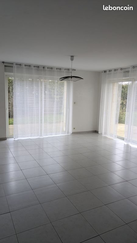 Maison à louer, 117m², Thouars